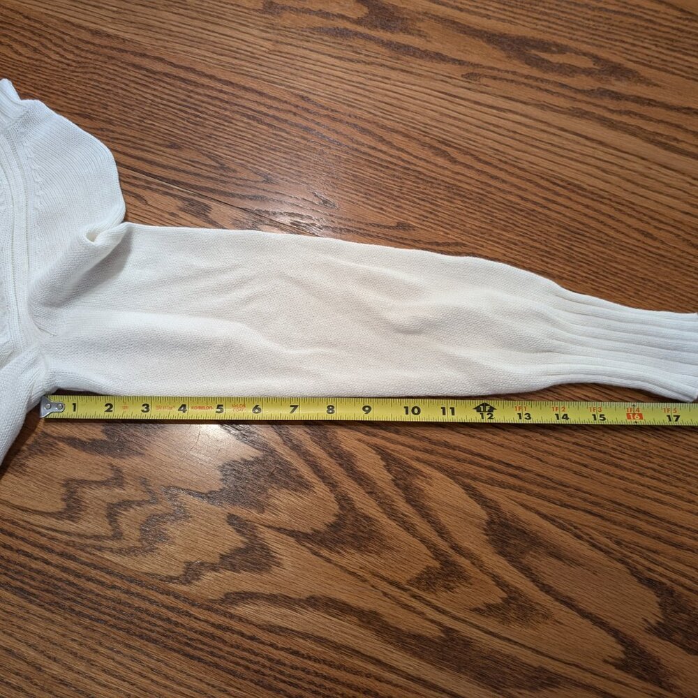 Old Navy, White Sweater, Scoop Neck, Junior Size Small - Picture 2 of 8